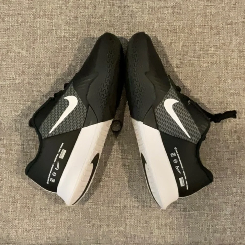 Nike Women’s Court Air Zoom Vapor Pro (DR6192-001) US 8.5 - Picture 2 of 8